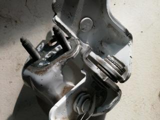 петля двери Ford Escape 3 поколение C520 2015, 1.5 л., бензин, АКПП, белый, внедорожник 5 дв., правый руль