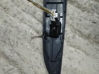 кнопка стеклоподъемника двери Mazda 3 BK 2005, 1.6 л., бензин, АКПП, белый, хетчбэк 5 дв., правый руль