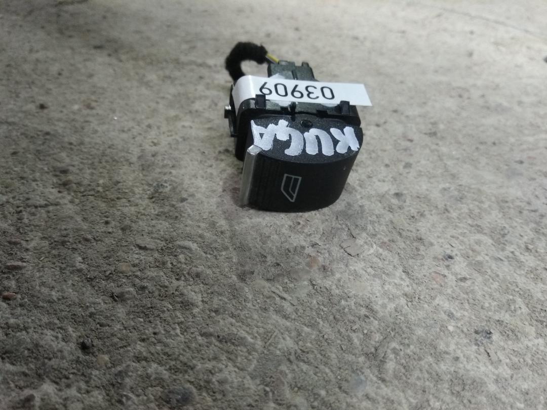 кнопка стеклоподъемника двери Ford Escape 3 поколение C520 2015, 1.5 л., бензин, АКПП, белый, внедорожник 5 дв., правый руль - фото №1