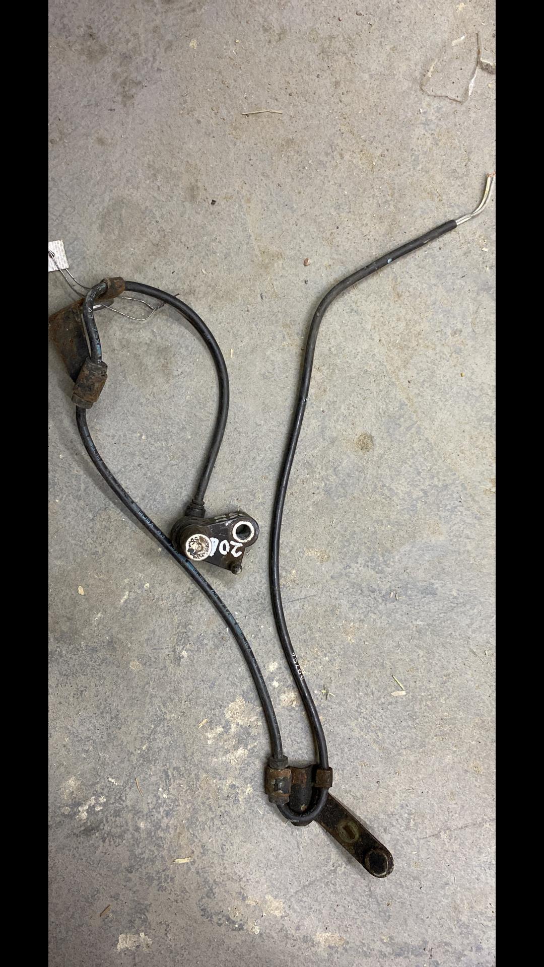 датчик ABS Mazda 6 MPS 1 поколение 2006, 2.3 л., бензин, МКПП, черный, седан, правый руль - фото №1