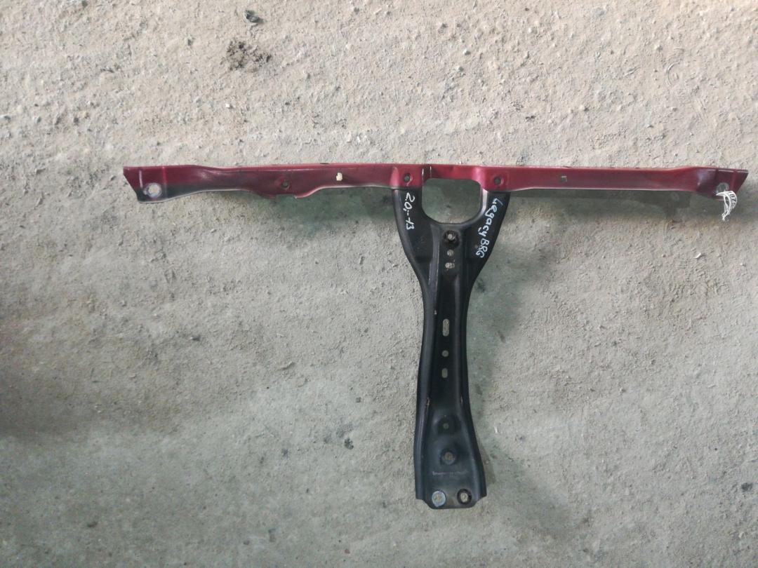 передняя панель крепления облицовки (телевизор) Subaru Legacy 5 поколение 2013, 2.0 л., FB20, бензин, универсал - фото №1