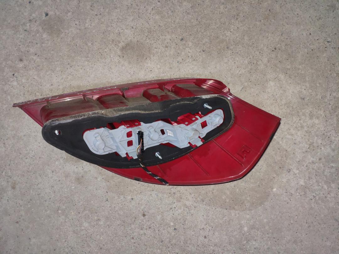 фонарь задний левый Mercedes-Benz A-Класс W169 2005, 2.0 л., бензин, АКПП, серебристый, хетчбэк 5 дв. - фото №1