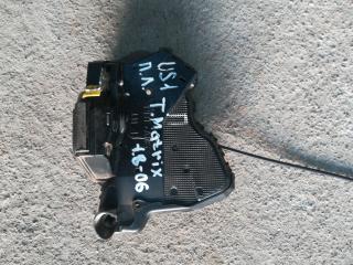 замок двери передней левой Toyota Matrix 1 поколение (E130) 2005, 1.8 л., бензин, АКПП, темно-серый, минивэн