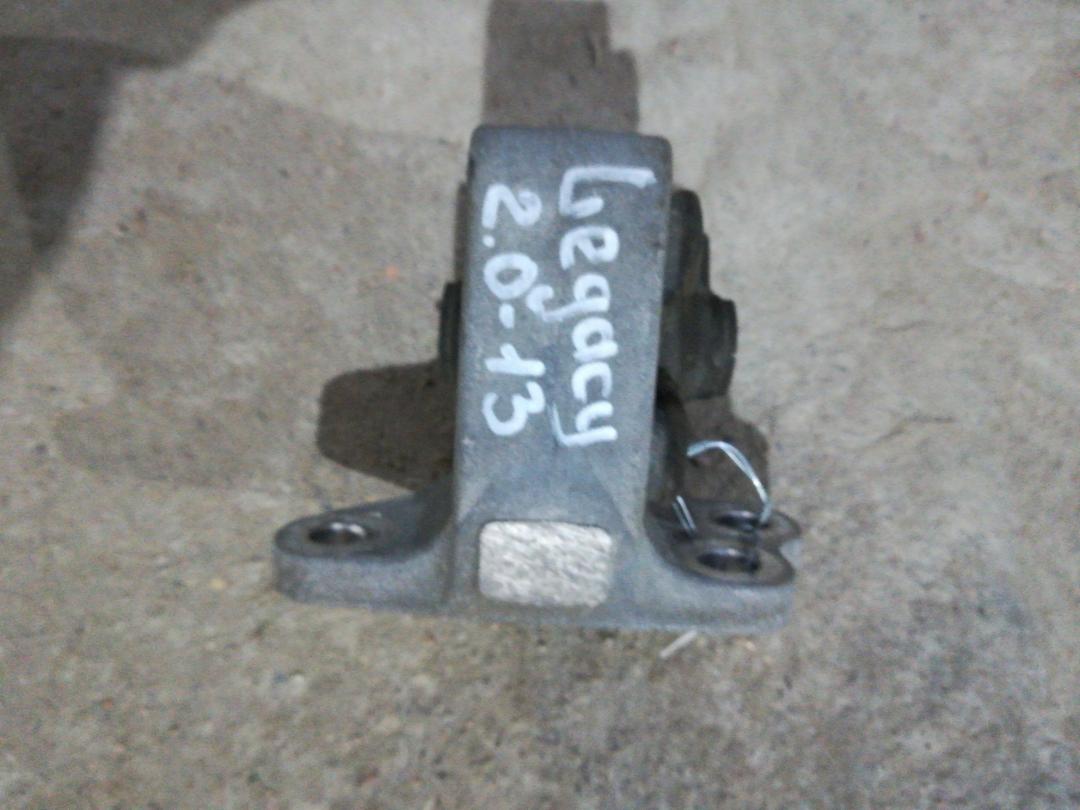 подушка крепления двигателя Subaru Legacy 5 поколение 2013, 2.0 л., FB20, бензин, универсал - фото №1