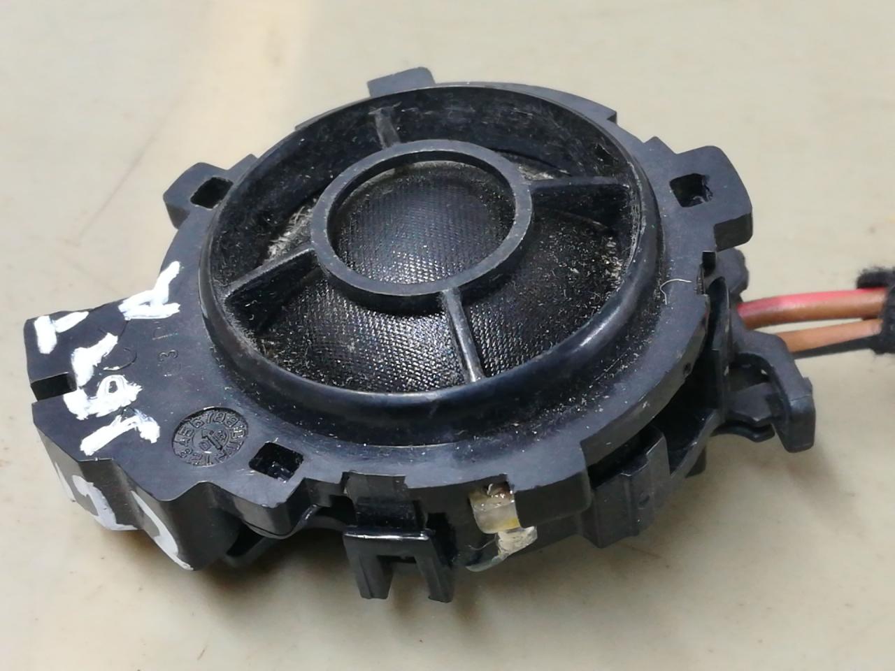 динамик высокочастотный (пищалка) Volkswagen Jetta 5 поколение 2007, 2.0 л., BMM, дизель, седан, 1KO035412C, 904175460003 - фото №1