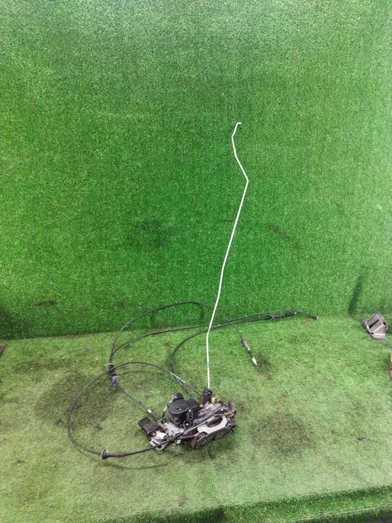 замок двери сдвижной Dodge Grand caravan 5 поколение 2010, 3.6 л., бензин, АКПП, минивэн, передний привод - фото №1