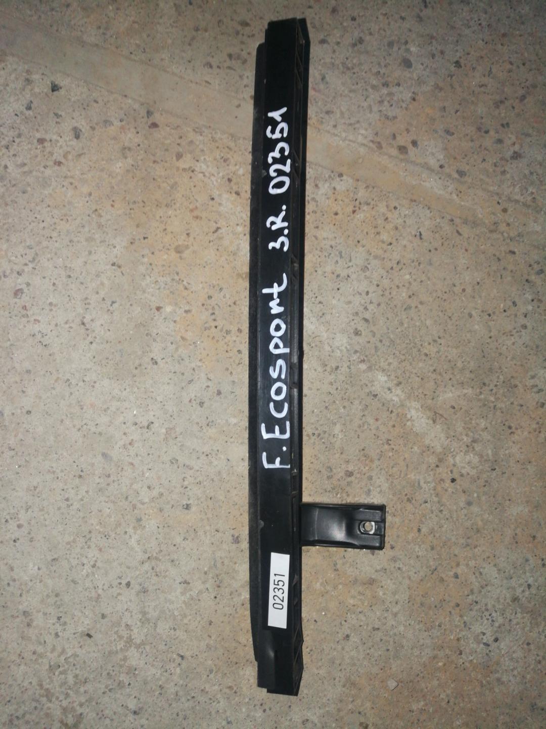 направляющая стекла Ford EcoSport 2 поколение B515 2014, 1.5 л., бензин, АКПП, внедорожник 5 дв., правый руль - фото №1