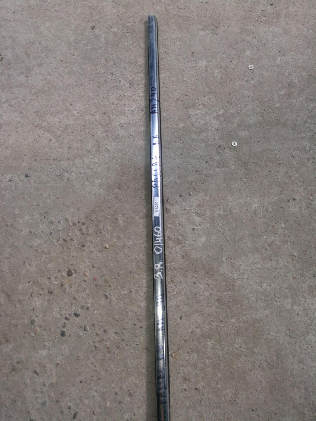Молдинг стекла двери наружный Volkswagen Passat B6 2008, 2.0 л., BWA, бензин, АКПП, черный, универсал, правый руль - фото №1