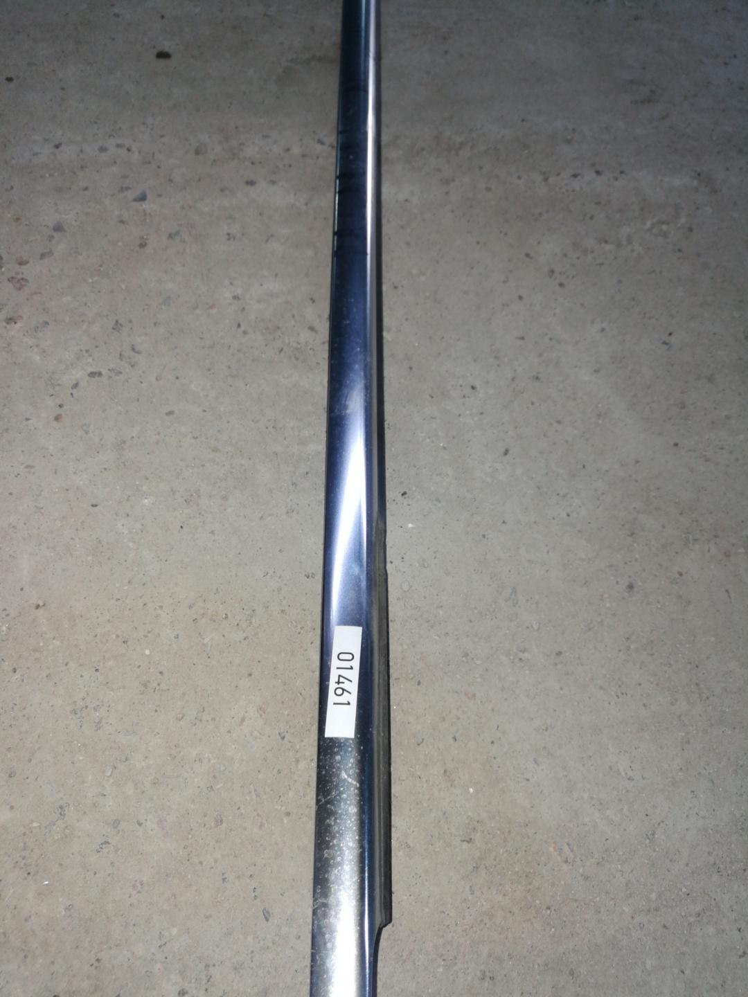 Молдинг стекла двери наружный Volkswagen Passat B6 2008, 2.0 л., BWA, бензин, АКПП, черный, универсал, правый руль - фото №1
