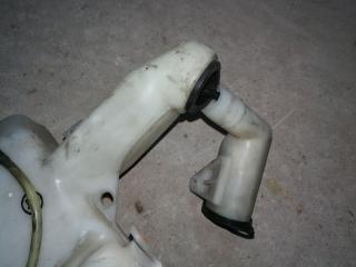 бачок омывателя Lexus SC 1 поколение 1994, 4.0 л., бензин, АКПП, серовато-жёлтый, купе, правый руль