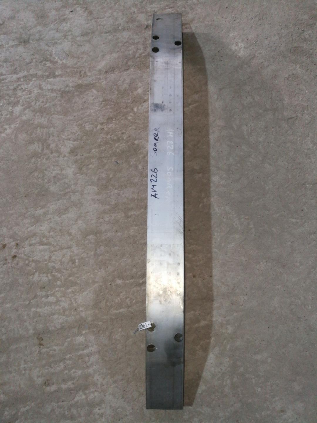 усилитель бампера переднего Lexus SC 1 поколение 1994, 4.0 л., бензин, АКПП, серовато-жёлтый, купе, правый руль - фото №1