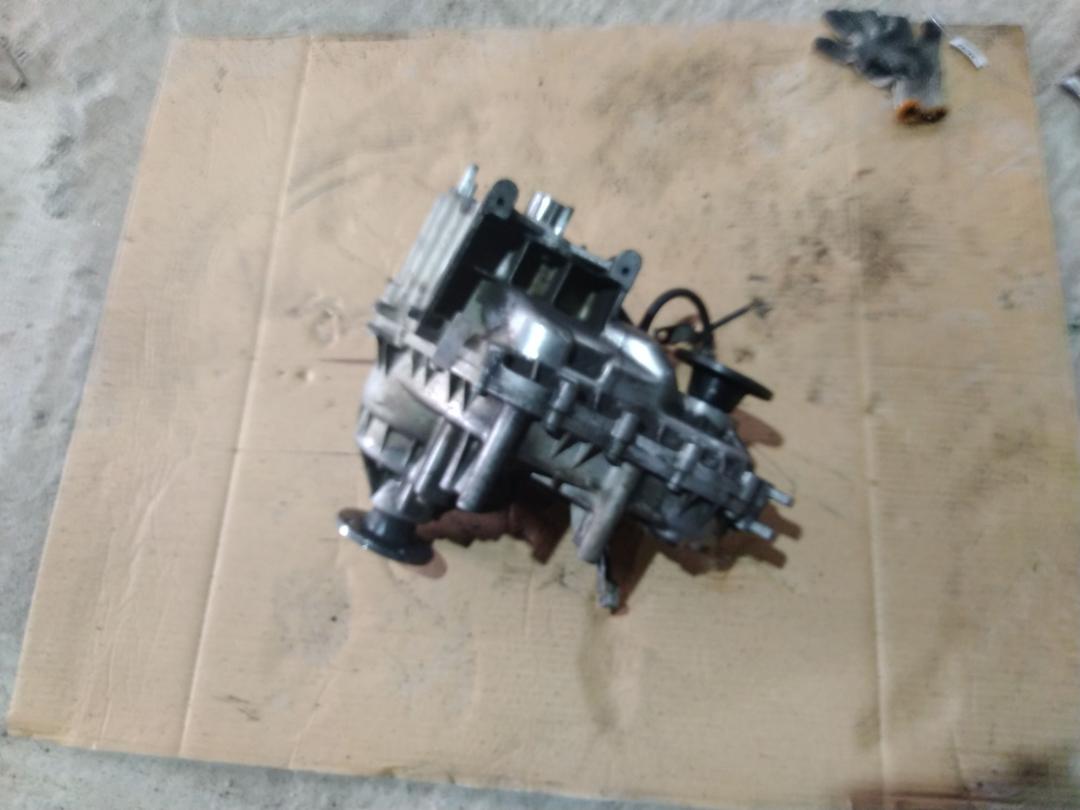 раздаточная коробка Great Wall Hover H5 1 поколение 2012, 2.0 л., дизель, АКПП, черный, внедорожник 5 дв., правый руль - фото №1