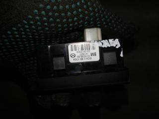 Кнопка антипробуксовочной системы (ABS/ESP) Mazda 3 BL 2009, 2.0 л., LF17, бензин, АКПП, черный, хетчбэк 5 дв., правый руль, BDH166170A