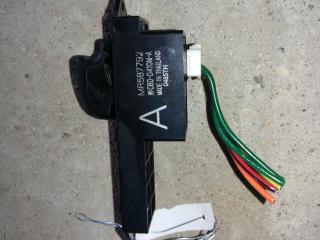 кнопка стеклоподъемника двери Mitsubishi Outlander 1 поколение 2006, 2.4 л., 4G69, бензин, АКПП, серебристый, внедорожник 5 дв., правый руль, MR587792