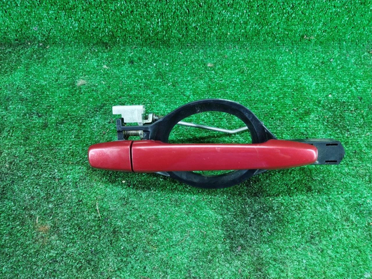 ручка наружная задняя правая Mitsubishi ASX 1 поколение 2011, 2.0 л., 4B11, бензин, АКПП, красный, внедорожник 5 дв., полный привод - фото №1