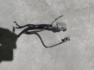 плюсовой провод аккумулятора Mazda 323 6 поколение 1998, 1.8 л., FP, бензин, МКПП, черный, хетчбэк 5 дв., правый руль