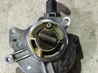 насос вакуумный Volkswagen Jetta 5 поколение 2006, 2.0 л., BWA, бензин, АКПП, серый, седан, правый руль