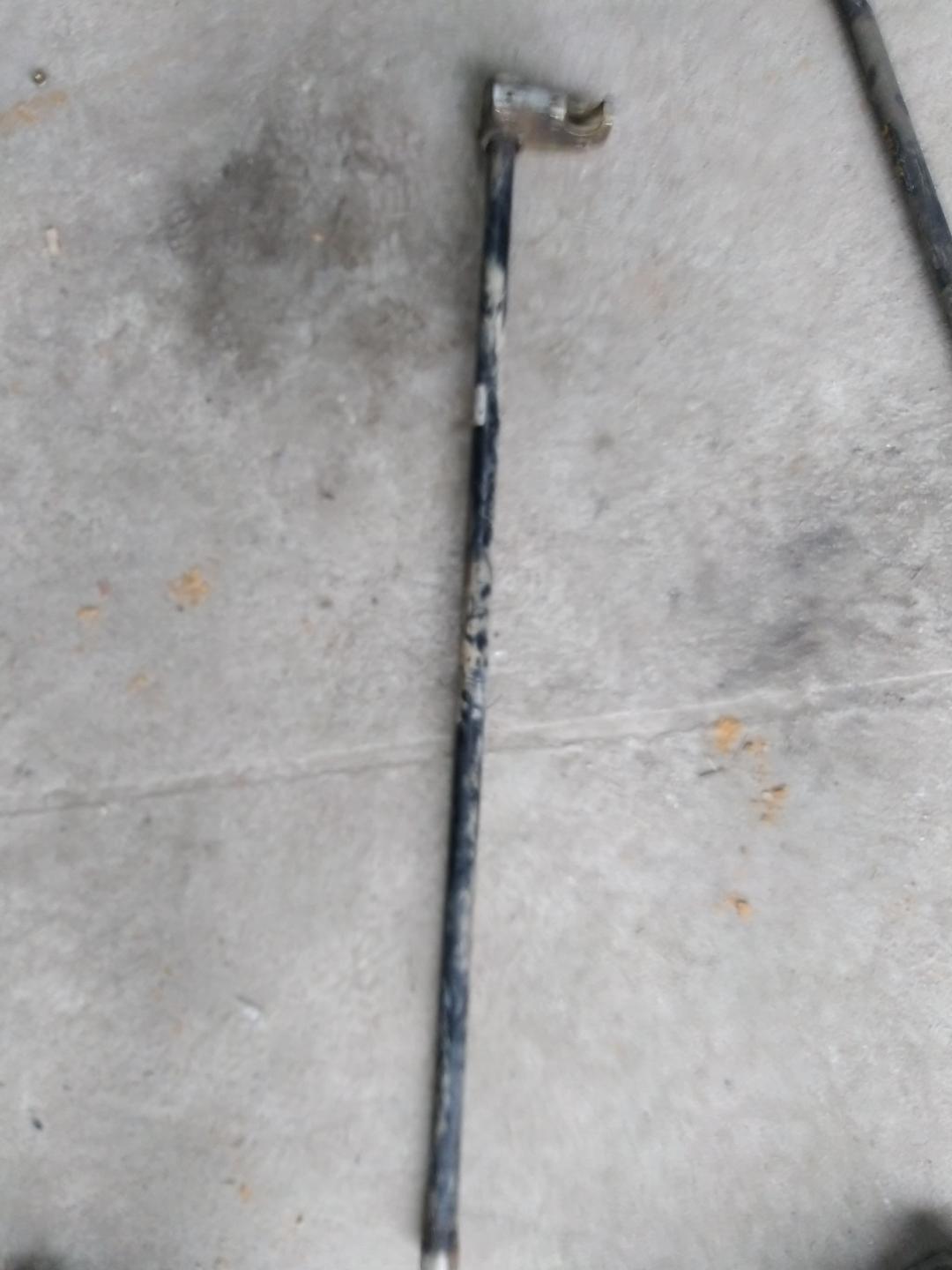 торсион подвески Great Wall Hover H5 1 поколение 2012, 2.0 л., дизель, АКПП, черный, внедорожник 5 дв., правый руль - фото №1