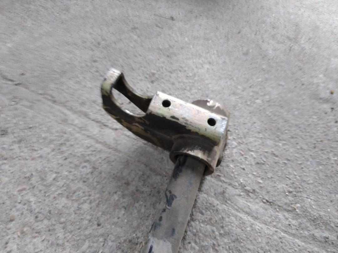 торсион подвески Great Wall Hover H5 1 поколение 2012, 2.0 л., дизель, АКПП, черный, внедорожник 5 дв., правый руль - фото №1