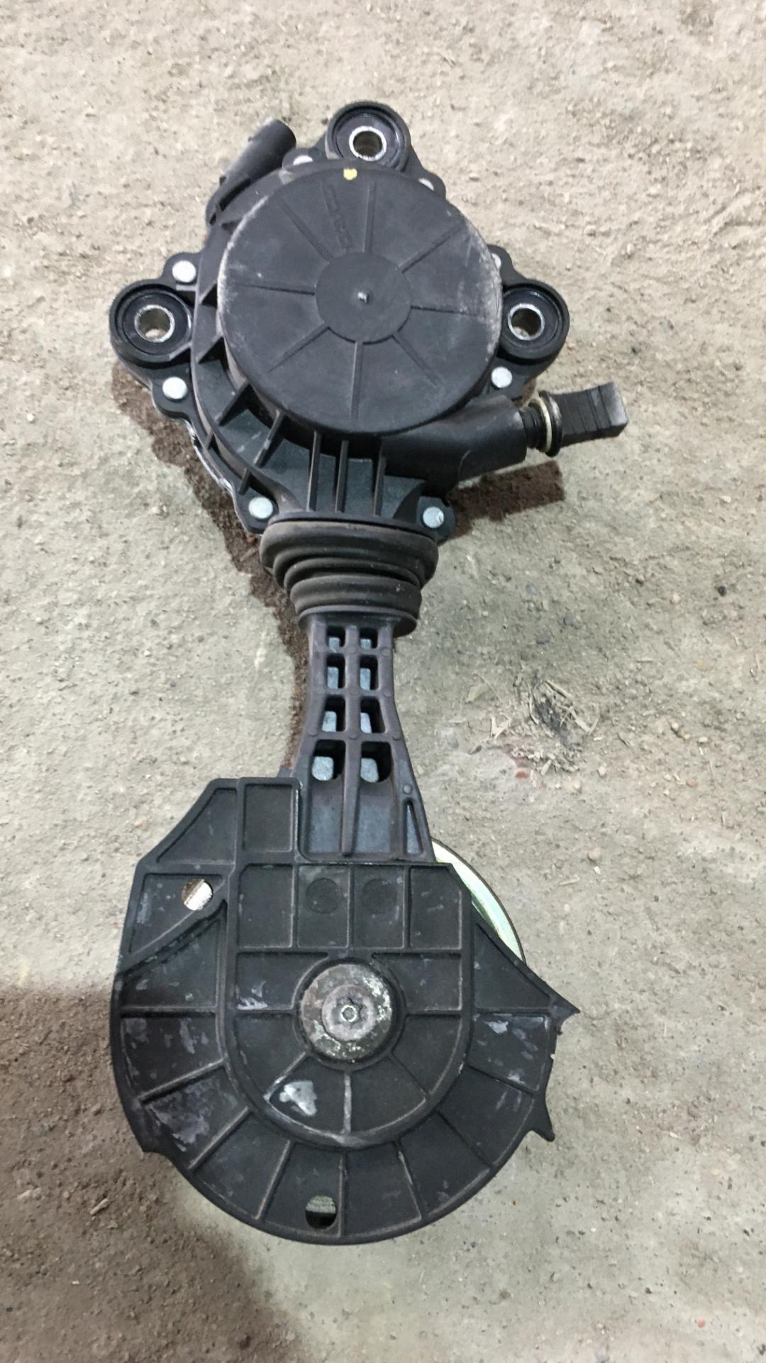 Натяжитель ремня агрегатов Mini Clubman 1 поколение (R55) 2011, 1.6 л., бензин, АКПП, белый, универсал, правый руль - фото №1