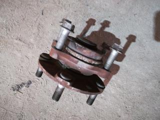 ступица передняя левая Infiniti M Y50 2008, 3.5 л., VQ35HR, бензин, седан