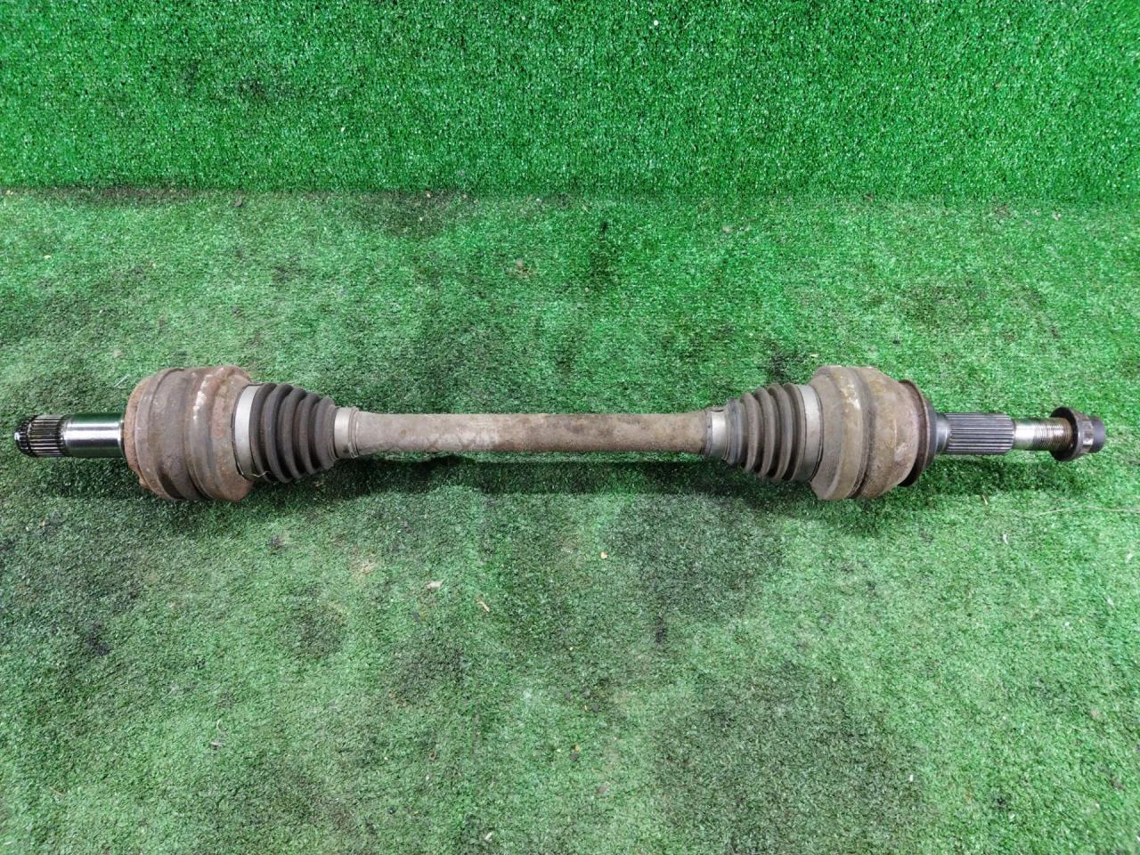 полуось задняя (приводной вал, ШРУС) Lexus GS 3 поколение 2006, 3.5 л., 2GR-FSE, бензин, АКПП, синий, седан, задний привод, правый руль - фото №1