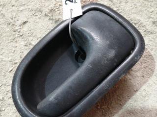 ручка внутренняя передняя правая Mazda 323 6 поколение 2000