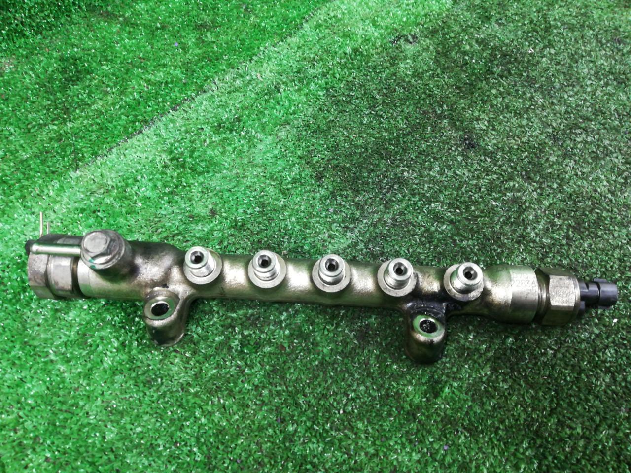 топливная рампа Mazda 6 GJ 2013, 2.2 л., дизель, АКПП, серый, универсал, передний привод, правый руль, A502022836 - фото №1