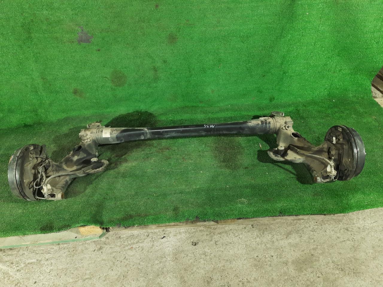 балка подвески задняя Chevrolet Trax 1 поколение 2014, 1.8 л., F18D4, бензин, МКПП, серебро, передний привод, правый руль - фото №1