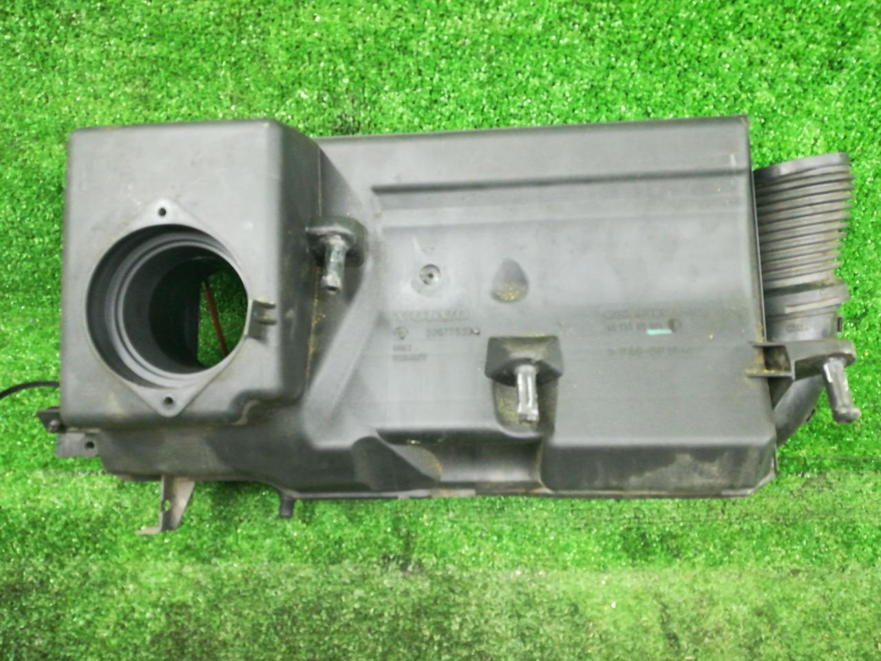 корпус воздушного фильтра Ford Kuga 1 поколение 2012, 2.5 л., HYDC, бензин, АКПП, внедорожник 5 дв., полный привод, правый руль, 30677533, 4613785901 - фото №1