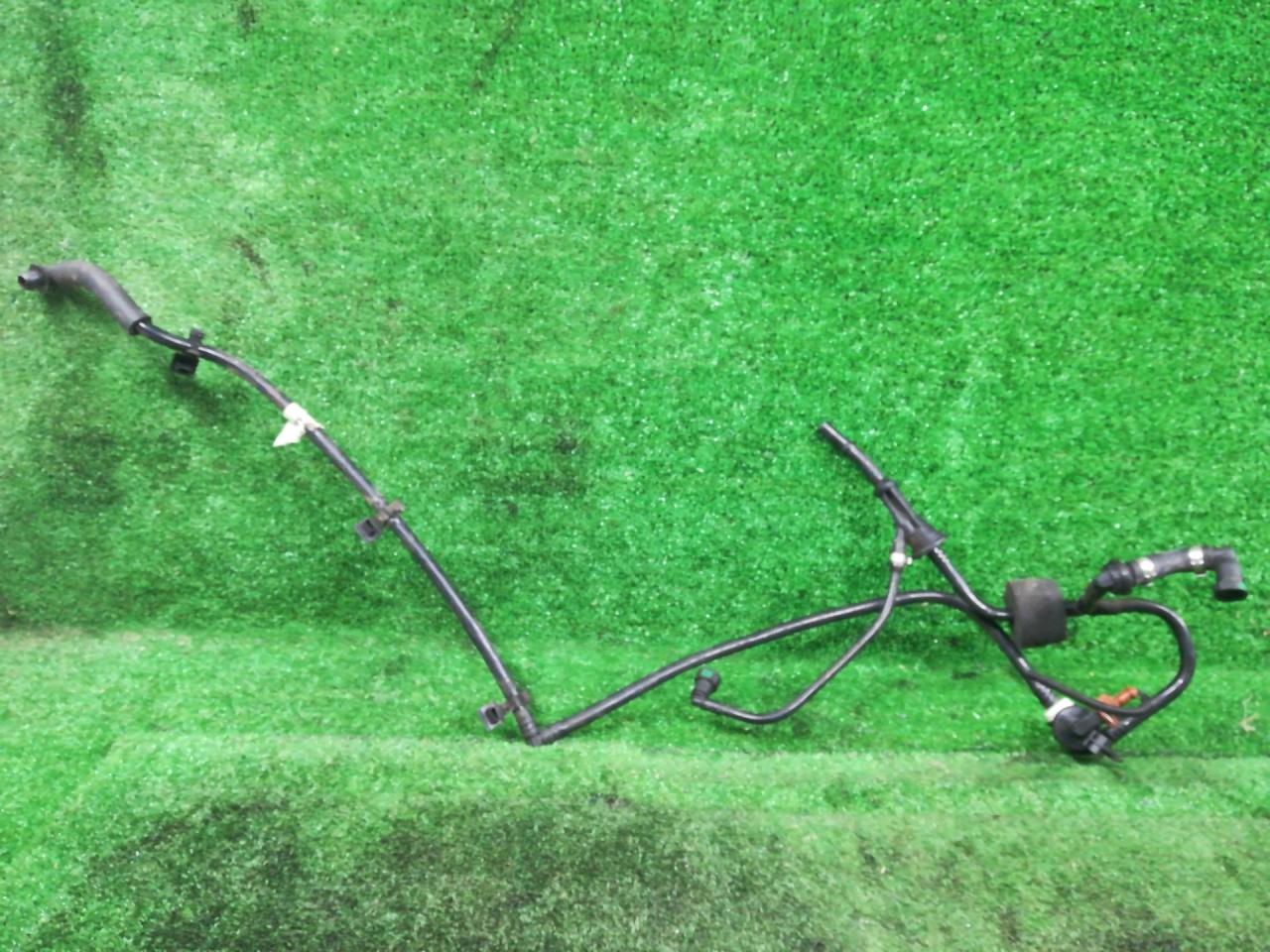 трубка вакуумная усилителя тормозов Ford Kuga 1 поколение 2012, 2.5 л., HYDC, бензин, АКПП, внедорожник 5 дв., полный привод, правый руль - фото №1