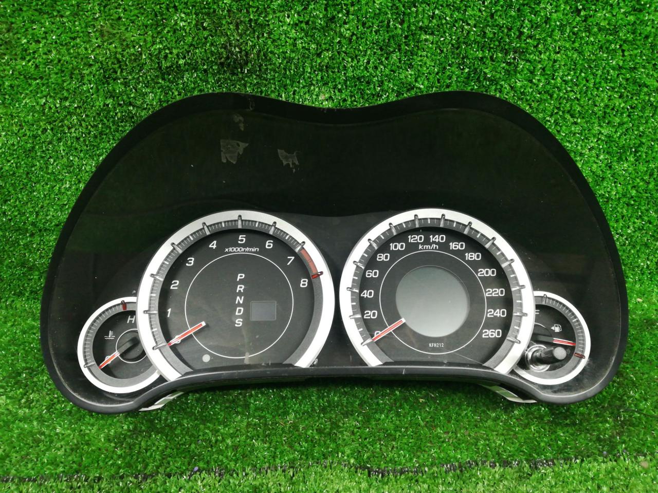 щиток приборов (приборная панель) Honda Accord 8 поколение CU2 2010, 2.4 л., K24Z3, бензин, АКПП, серый, седан, передний привод, правый руль - фото №1