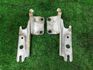 петля капота Ford Ranger 2 поколение [рестайлинг] 2011, 2.5 л., WL-T, дизель, МКПП, белый, пикап, полный привод, правый руль