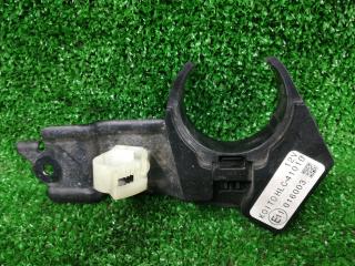 кронштейн (крепление) Mazda 6 GJ 2013, 2.2 л., дизель, АКПП, серый, универсал, передний привод, правый руль, E11016003, K0IT0HLC-41010