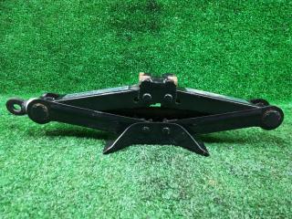 домкрат Mitsubishi Lancer 10 поколение [рестайлинг] 2015, 2.0 л., 4B11, бензин, вариатор, белый, седан, передний привод, правый руль