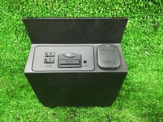 разъем AUX / USB Mazda 3 3 поколение 2015, 2.5 л., PY-VPS, бензин, АКПП, серый, седан, передний привод, правый руль, 904532410346, BHP1-669U0