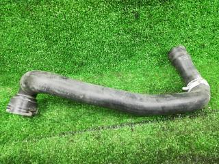 патрубок радиатора Volvo V60 1 поколение [рестайлинг] 2016, 2.0 л., бензин, АКПП, универсал, 31368750