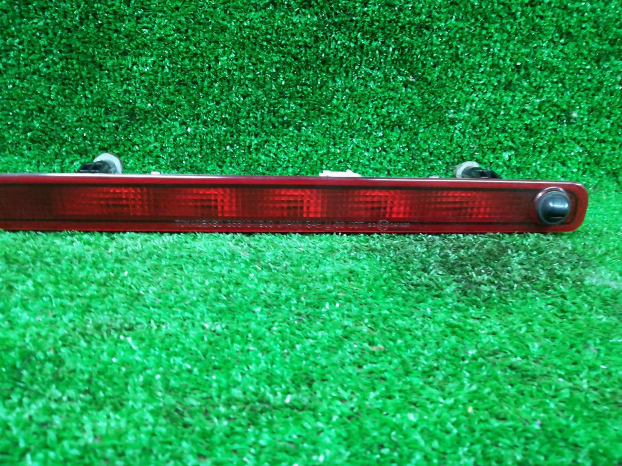 дополнительный стоп-сигнал Suzuki SX4 1 поколение 2006, 2.0 л., J20A, бензин, АКПП, золотистый, полный привод, 35810-79J0 - фото №1