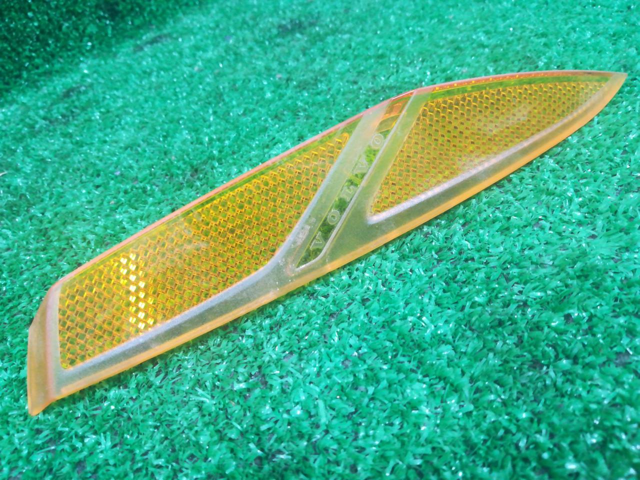 отражатель левый Volvo XC60 2 поколение 2018 - фото №1