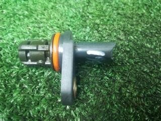 датчик распредвала Chevrolet Trax 1 поколение 2014, 1.8 л., F18D4, бензин, МКПП, серебро, передний привод, правый руль, 55565709, 555657092