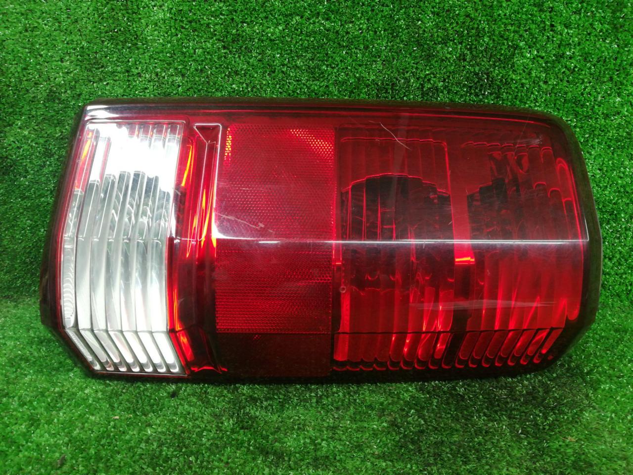 фонарь задний левый Dodge Nitro 1 поколение 2007, 3.7 л., i, бензин, АКПП, внедорожник 5 дв., 55157151AG - фото №1