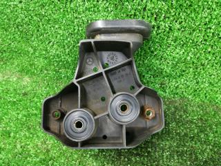 Крепление бампера переднего Mercedes-Benz M-Класс W164 [рестайлинг] W164 2009, 3.5 л., бензин, АКПП, серебристый, внедорожник 5 дв., полный привод, 1648800130