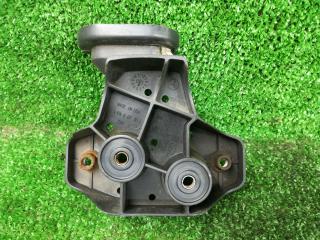 Крепление бампера переднего Mercedes-Benz M-Класс W164 [рестайлинг] W164 2009, 3.5 л., бензин, АКПП, серебристый, внедорожник 5 дв., полный привод, A1648800230