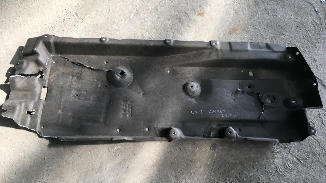 защита днища Mazda CX-9 2 поколение 2017, 2.5 л., бензин, АКПП, красный, полный привод, правый руль - фото №1