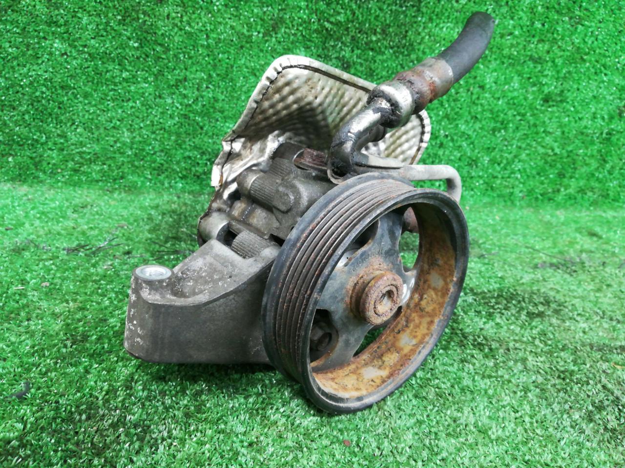 насос гидроусилителя руля Dodge Grand caravan 5 поколение 2010, 3.6 л., бензин, АКПП, минивэн, передний привод - фото №1