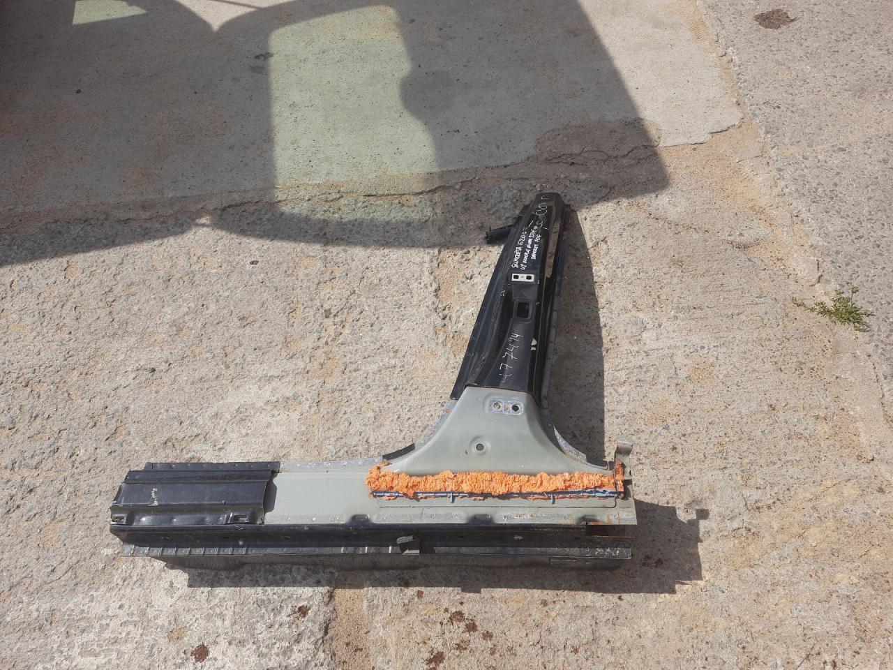 Стойка кузовная центральная левая Volvo XC60 2 поколение 2019 - фото №1