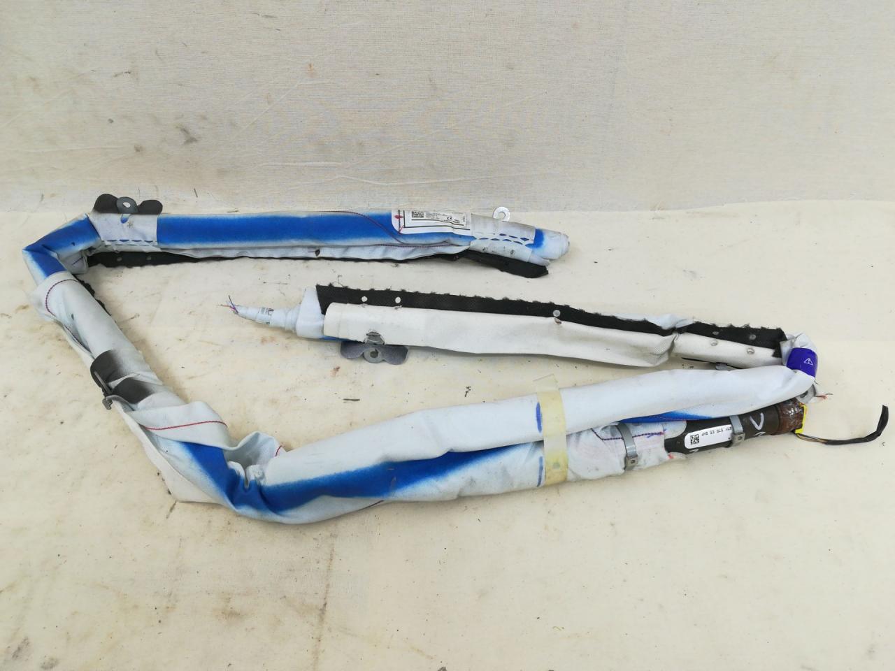 подушка безопасности боковая (шторка) Ford Escape 3 поколение C520 2015, 1.5 л., бензин, АКПП, белый, внедорожник 5 дв., правый руль, CV44N042D95BA, 634258401A - фото №1