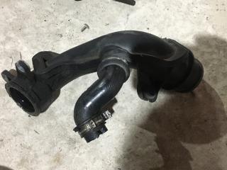 патрубок интеркулера Ford Escape 3 поколение C520 2015, 2.0 л., T8MB, дизель, АКПП, белый, правый руль, DS73-9F805-HD