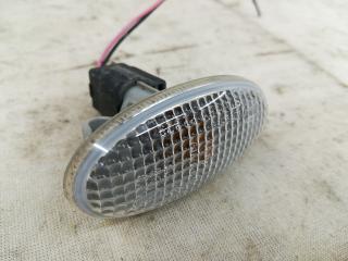 повторитель поворота на крыле левый Mazda 3 BL 2010, бензин, АКПП, красный, седан, передний привод, правый руль