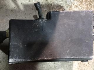 блок предохранителей Mazda 3 BK 2005, 2.0 л., LF-DE, бензин, АКПП, красный, хетчбэк 5 дв., передний привод, правый руль